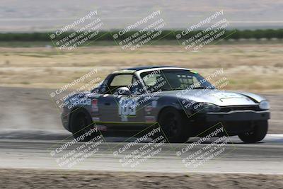 media/Jun-01-2024-CalClub SCCA (Sat) [[0aa0dc4a91]]/Group 3/Race/